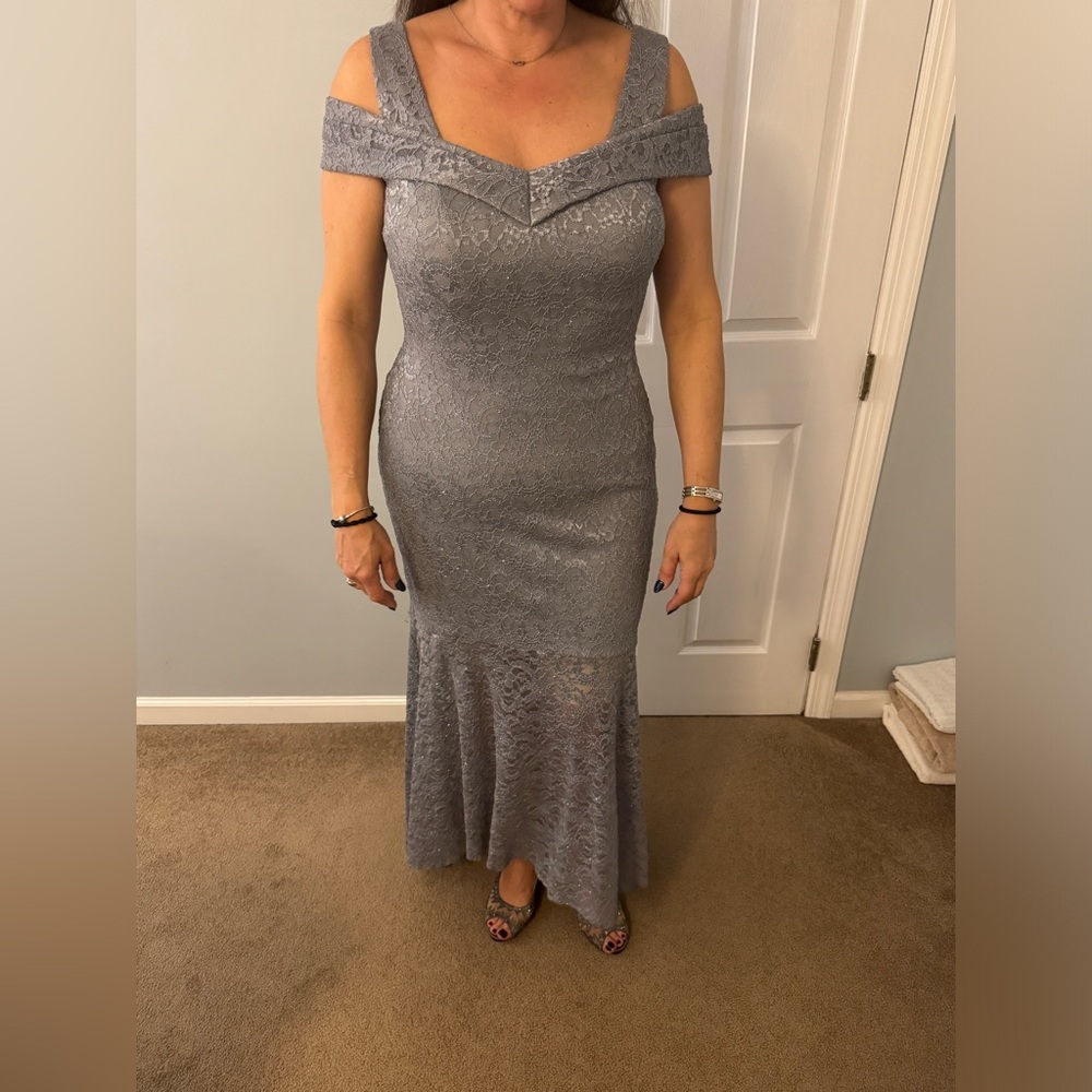 Elegant Off-Shoulder Lace Dress in Gray